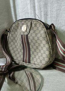 Gucci Sling Bag🎀🧸