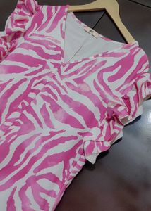 Megenta &amp; White Color Top For 46 Bust