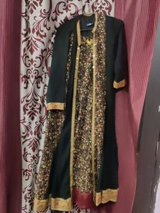 Sleeveless Kurti With Shrug