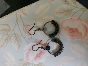 Set Of Two Mettalic Earrings