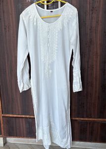 Elegant White Embroidered Kurta