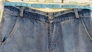 Distressed Denim Jeans (Length - 40)
