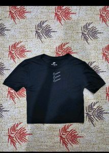 Nike Crop T Shirt