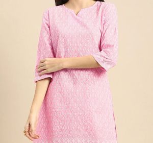 women pink and white  embroided chika