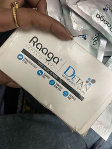 Raaga Professional De-Tan Cream