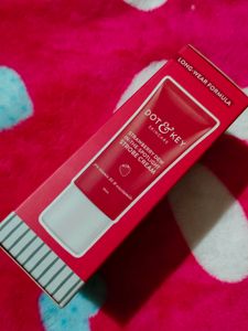 Dot &amp; Key Strawberry Strobe Cream
