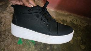 Woman Black Sneakers UK 6&amp;7 Can Also Buy