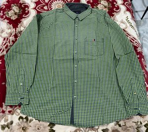 White House Men&#39;s Checkered Button-Down Shirt