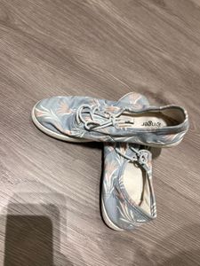 Ginger Floral Print Casual Shoes