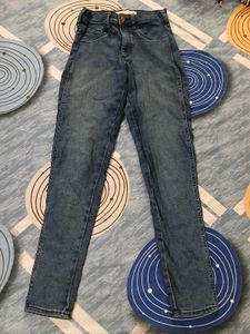 Wrangler High-Waisted Skinny Jeans