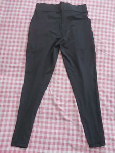 Black Sporty Yoga Pants