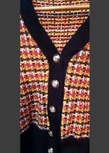 Retro Checkered Cropped Cardigan..