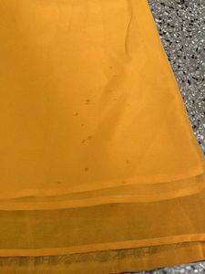 New Kurta With Black Spots At Back