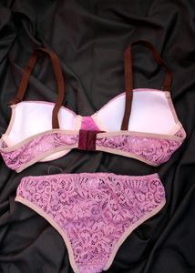 Bra &amp; Panty Set 👙