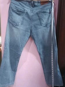 Light Wash Denim Jeans