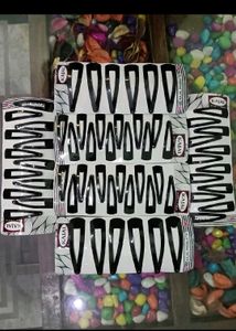 Black Hair Clips Set