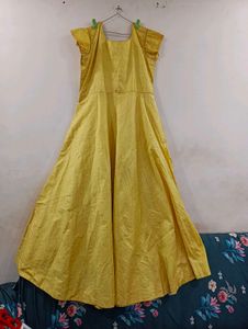 2xl Gown 💛🟡
