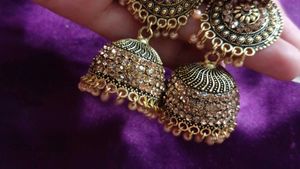 Jhumke