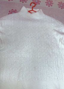 Woolen White 🤍 Top Soft Clothes Very Comfortable