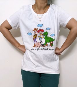 Disney White Funky Tshirt = Medium