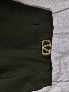 Olive green casual pants , Size S