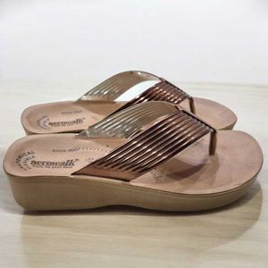 Aerowalk Women G.METAL Casual Thong