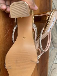 ELLE  Block Heel