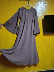 Elegant Abaya with Floral Detail