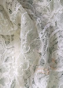 LACE BODYSUIT