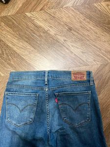Levis Light Wash Denim Jeans