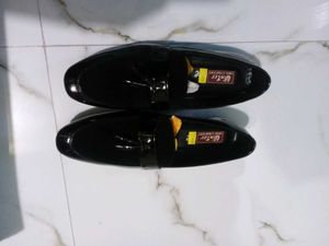 Stylish Black Patent Loafers for Men