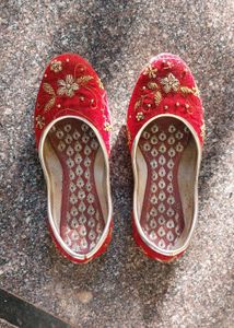 Handmade Zardosi Jutti