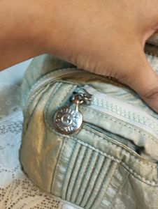 Vintage Multi-Pocket Handbag