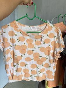 Peach 🍑 Cute T-shirt