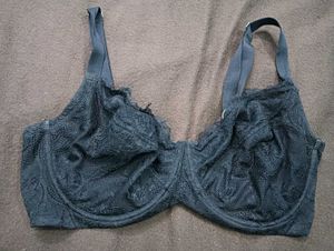 Elegant Black Lace Bra🖤38E