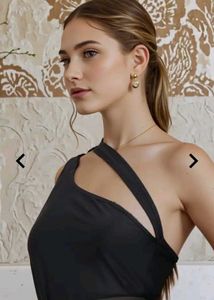 Chic Black Cutout Bodysuit Top