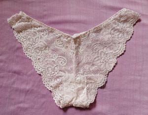 PURPLE HAMPER LacePanty,bodyspray,dupatta,clutcher