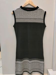 Globus Solid Dress