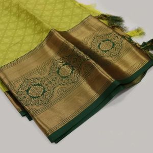 Elegant Green Saree with Blouse