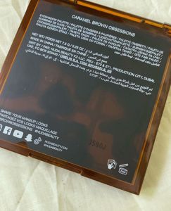 Huda Beauty Caramel Brown Palette