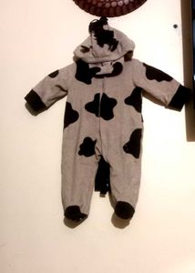 Adorable Cow Costume for Baby