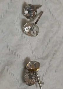 Set of 2 Rhinestone Stud Earrings