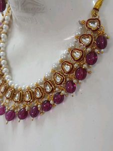 Elegant Kundan Necklace Set