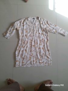 OFF WHITED PRINTED TUNIC TOP