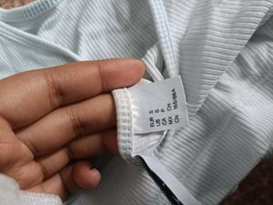 H&amp;M White Outgoing Casual Crop Top🪿