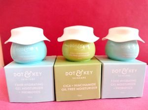 1 (One) Dot & Key Moisturizer ❤️