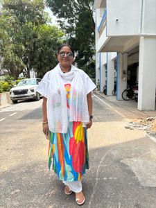 Kaftaan Kurta With Amazing Parrot Graphic