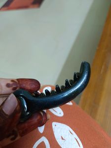 Combo Of 2 Banana Clips
