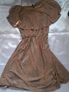 Golden A-line Dress With Elastic On The Waist