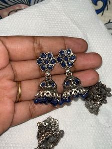 Beautiful Earrings Selling Them